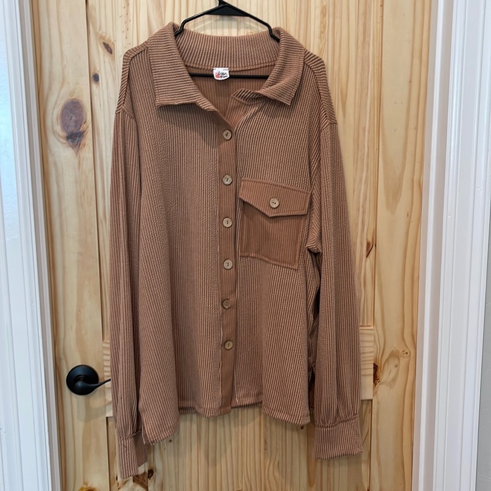 NWOT Tan shacket